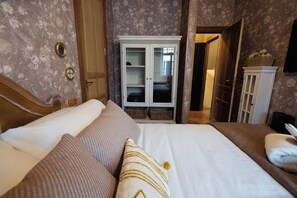 In-room safe, soundproofing, iron/ironing board, free WiFi - Hotel Boutique Cata & Rose (O Grove)