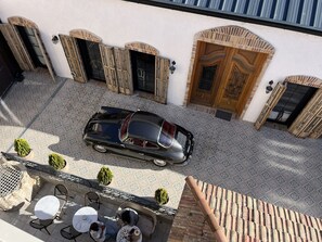 Outdoor dining - Hotel Boutique Cata & Rose (O Grove)