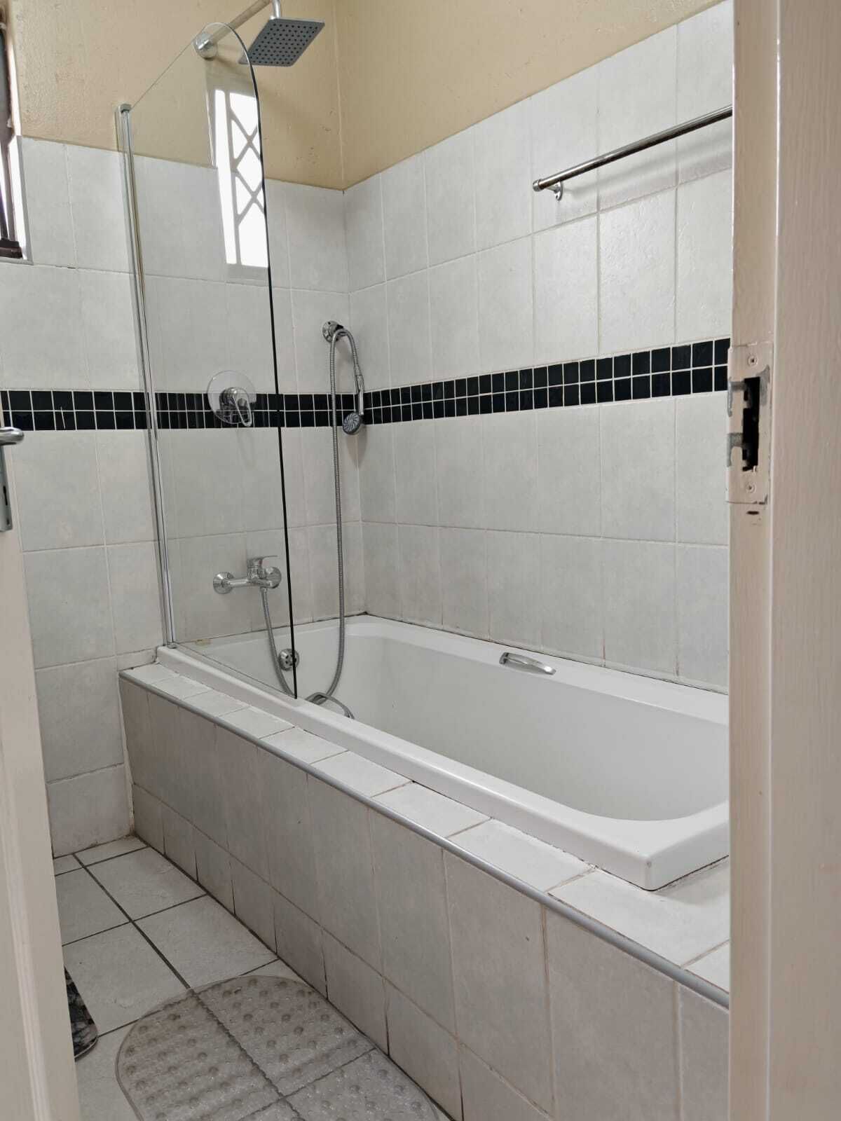 Vierbettzimmer | Badezimmer
