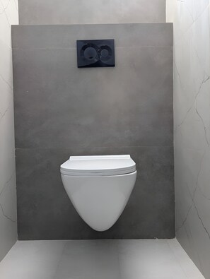Classic Double Room, Balcony | Bathroom | Shower, free toiletries, hair dryer, towels - Navghat 68 (Udaipur)
