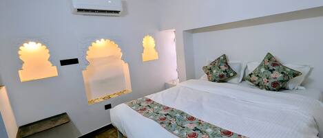 Classic Double Room, Balcony