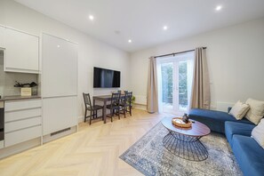 Living area - Cosy 2Bed Flat in Tooting (London)