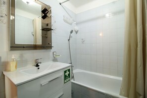 Kylpyhuone