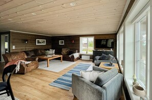 Unclassified image, 3 of 37, button - Cozy cabin 850 m.a.s.l. at Veggli (Veggli)