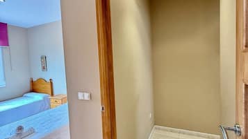Apartamento, 2 habitaciones, fumadores, balcón | 2 dormitorios