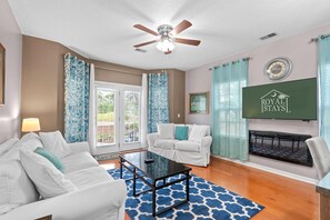 TV, fireplace - On the Links-9th Hole- legends Luxury Stay (Myrtle Beach)