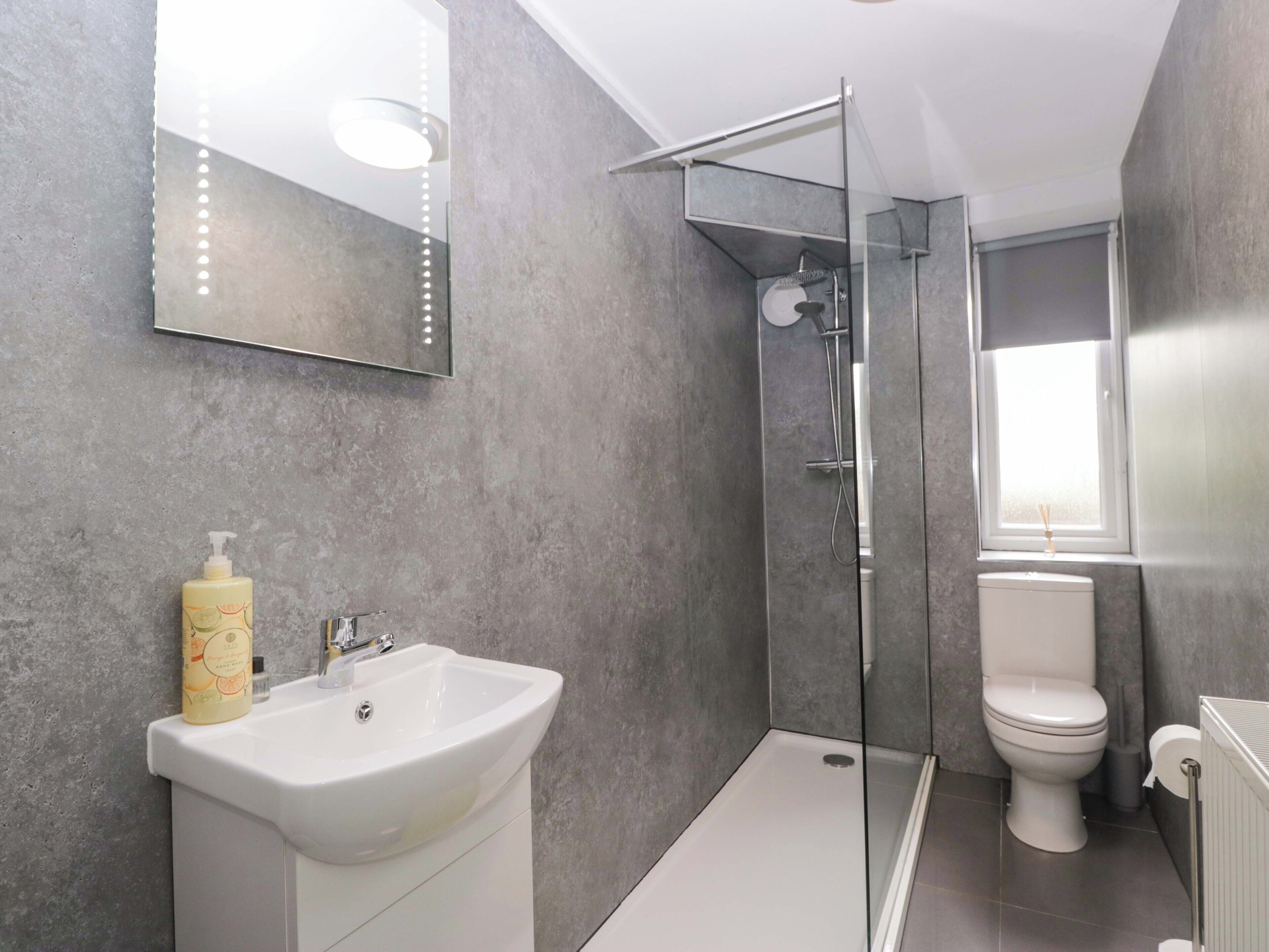Cottage | Kamar mandi | Shower
