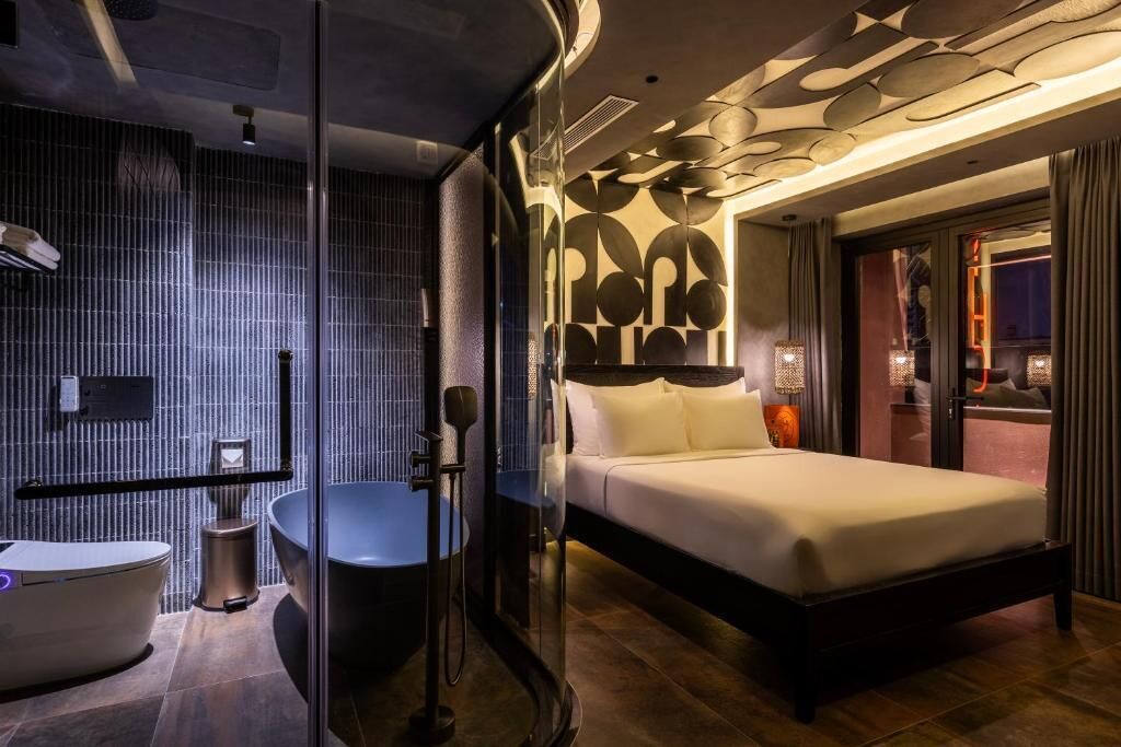 Suite, Balcony | Spa