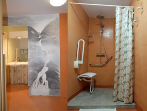 Bathroom - Ma maison de loin – Caseneuve Room (Accessible) (Apt)