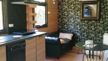 Fridge, microwave, dishwasher