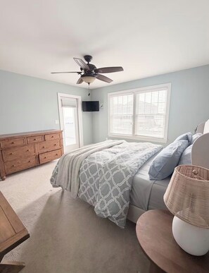 Room - The Salty Porch (Ocean Township)