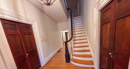 7BR Estate w/ Htd Pool Near Gillette | World Cup