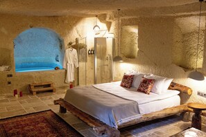 Quarto casal superluxo, vista para o pátio | Wi-Fi de cortesia