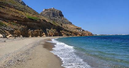 Hotel Elena -sunny Seaside Balcony Suite in Skyros