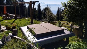 Outdoor dining - Stunning view of the Dolomites and the Alps (Villandro)