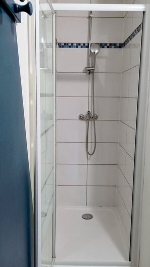 1 bedroom, Internet - Le Nouveau 101 Wifi Parking 1pers (Noeux-les-Mines)
