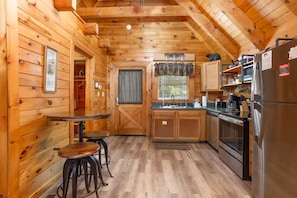 House | 1 bedroom, Internet - Location Hot Tub Privacy Fireplace Common Pool (Gatlinburg)