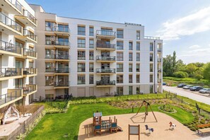 Exterior - Stylish Apartment with a Balcony | Gym Access | Parking (Gdańsk)