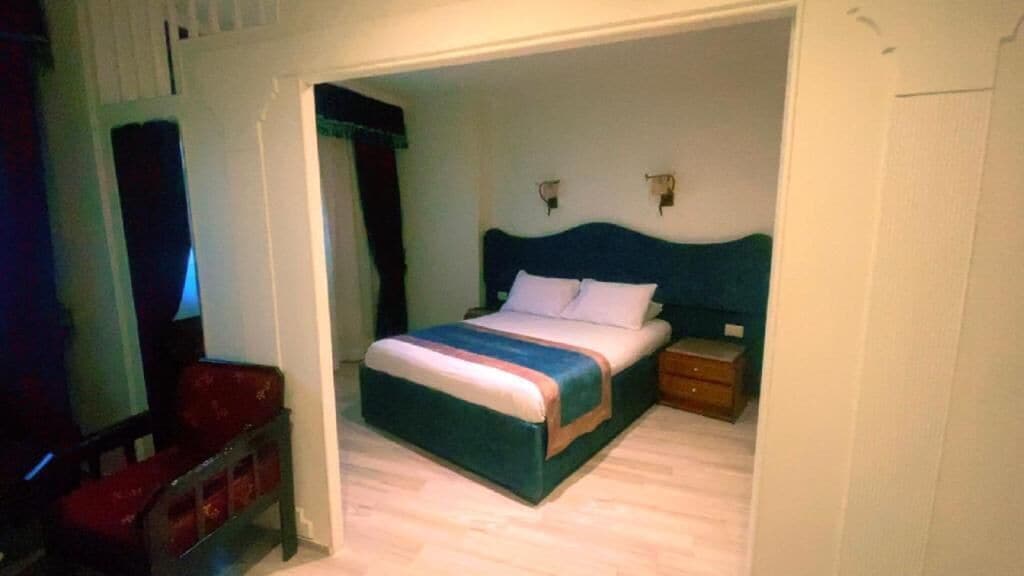 Suite, vistes a la ciutat | Caixa forta a l'habitació i wifi gratuïta 