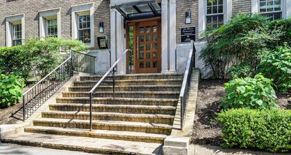 Walkable for Dc250! Stylish Studio in Adams Morgan