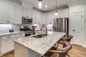 House (3 Bedrooms) | Interior - Huntsville Home Base w/ Yard + Patio! (Huntsville)