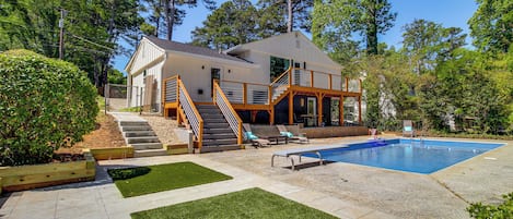 House (5 Bedrooms) | Interior