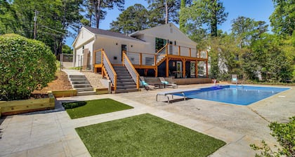 2 Mi to Truist Park! Modern Gem w/ Pool & Fire Pit