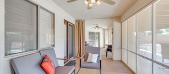 Kingman Mtn-view Home w/ Putting Green & Ping-pong