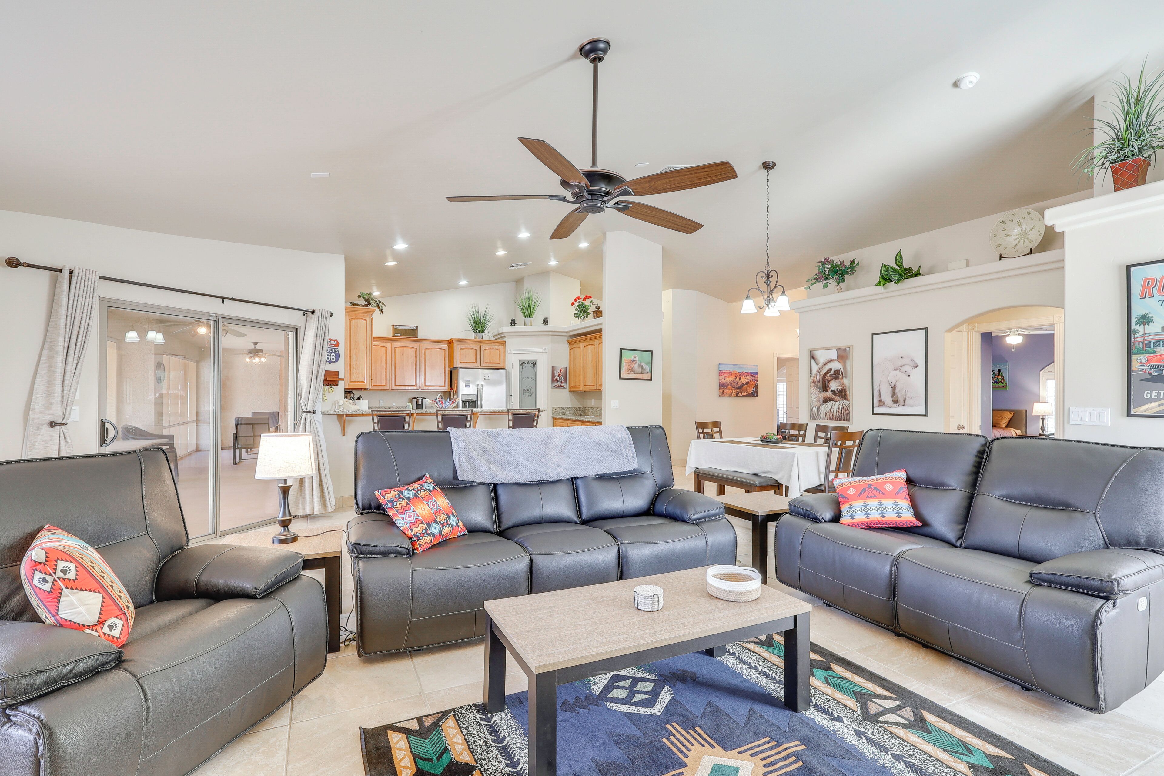 House (3 Bedrooms) | Interior