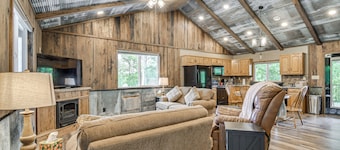 Sunset Climb & Hike: Red River Gorge Cabin w/ Deck