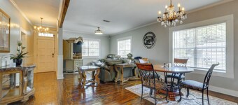 Quiet Home Near I-49, Downtown & 2 Hospitals
