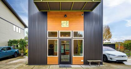 3 Blocks to Dtwn! Cozy Sedro-woolley Retreat!