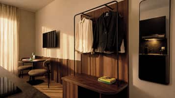 Standard-Studio | Essbereich im Zimmer
