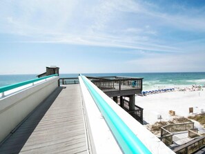 Una playa cerca