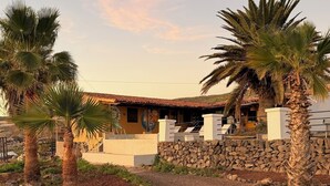 Exterior - The Treehouse Surf Camp (Hoya Grande)