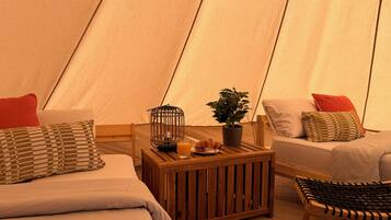 Luxe tent, uitzicht op oceaan | Interieur
