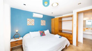 Free WiFi, bed sheets - Penthouse Private Shallow Pool & Beach Access (Nuevo Vallarta)