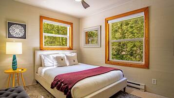 4 Schlafzimmer, Bügeleisen/Bügelbrett, kostenloses WLAN, Bettwäsche