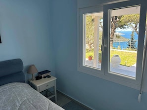 Room - Villa - Sleeps 9 - Parking - Pool - Sea Views (Angon)