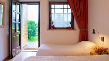 In-room safe, free WiFi