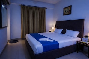 Kamar Double, Bebas Asap Rokok | Meja kerja dan Wi-Fi gratis