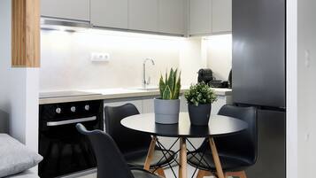 Studio Supérieur, balcon | Cuisine privée