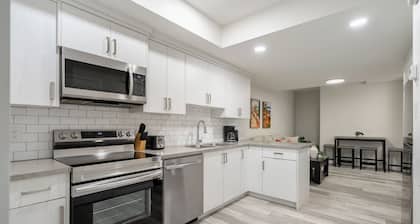 2BR Stylish & Private Suite SE! FREE Banff Pass!
