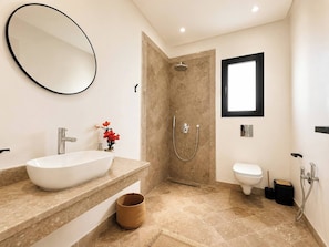Villa, 3 Bedrooms, Private Pool, Pool View | Bathroom - Villa Hanine S3 Piscine (Hammamet)