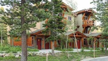 Condo, 3 Bedrooms | Exterior