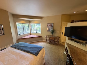 Condo, 2 Bedrooms | 2 bedrooms, desk, free WiFi - River Ridge 513ab 2 Bedroom Condo (Bend)