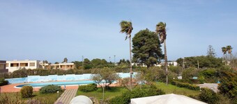 Beautiful private villa for 6 guests with A/C, WIFI and TV, close to Otranto