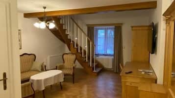 Deluxe Triple Room, City View | Bahagian dalam