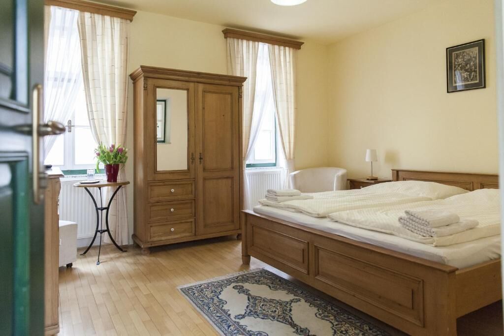 Habitación doble, vistas a la ciudad | Escritorio, wifi gratis, accesible en silla de ruedas