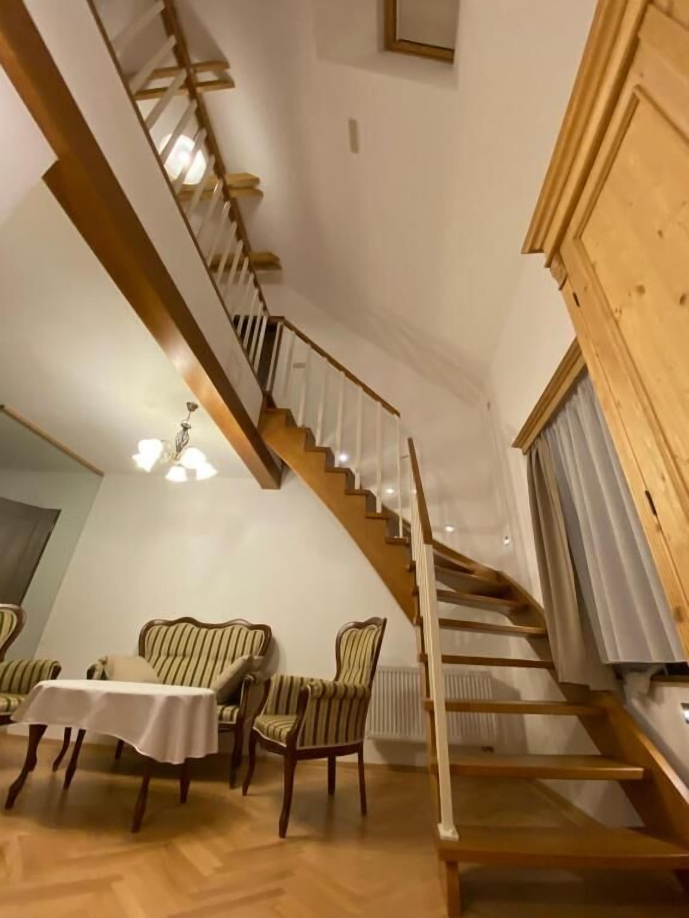 Deluxe Quadruple Room, Balcony, City View | Interior
